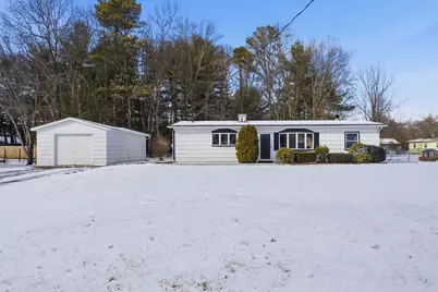 37 Sun Valley Rd, Holyoke, MA 01040 - Photo 1