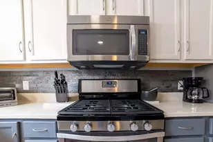 23 Gaslight Ln, Easton, MA 02356 - Photo 5