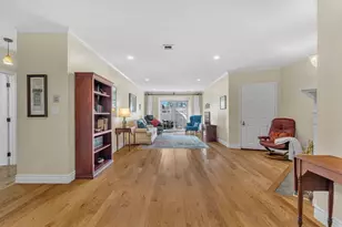 19 Highland Ct, Needham, MA 02492 - Photo 9