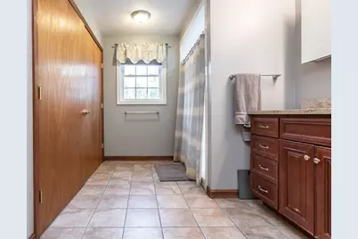 11 Crestwood Ave, Plainville, MA 02762 - Photo 17