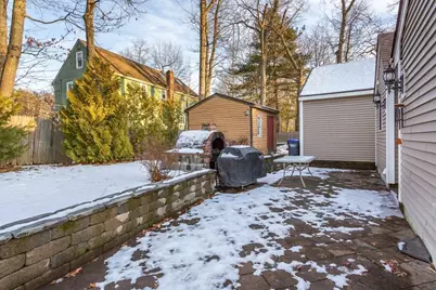 11 Crestwood Ave, Plainville, MA 02762 - Photo 5
