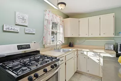 200 Fox Den Rd, Tolland, MA 01034 - Photo 17