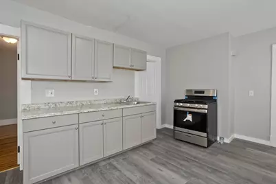 744-746 Carew St, Springfield, MA 01104 - Photo 7