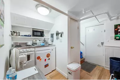 6 Goodwin Place #B, Boston, MA 02114 - Photo 9