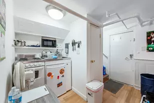 6 Goodwin Pl, Boston, MA 02114 - Photo 9