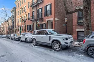 6 Goodwin Pl, Boston, MA 02114 - Photo 15