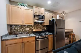 21 Aberdeen St, Boston, MA 02215 - Photo 3