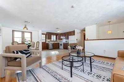 21 Meadowvale Rd, Burlington, MA 01803 - Photo 9