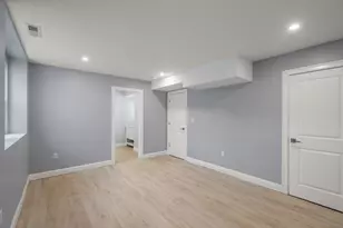 667 Boylston St, Newton, MA 02459 - Photo 33