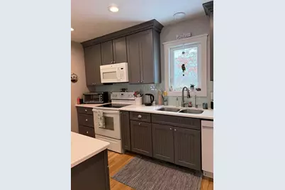 4 Waite Ave, Burlington, MA 01803 - Photo 17