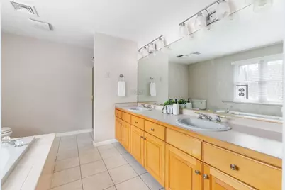 8 Woodhaven Drive, Franklin, MA 02038 - Photo 13