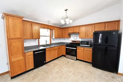 16 Arborwood Dr, Worcester, MA 01604 - Photo 9