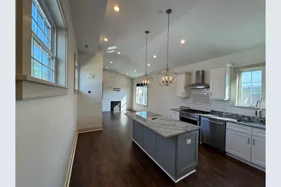 130 Walnut #C, Somerville, MA 02145 - Photo 5