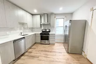 10 Wave Ave, Boston, MA 02125 - Photo 3