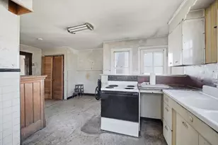 62 Talcott Ave, West Springfield, MA 01089 - Photo 7