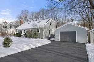 104 Myrtle Ave, Wakefield, MA 01880 - Photo 25