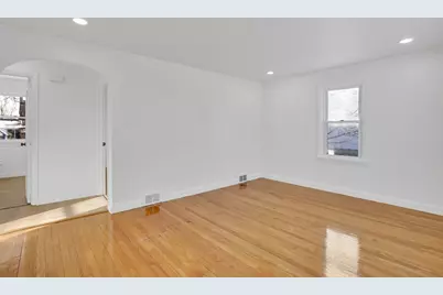 47 Victoria St, Springfield, MA 01104 - Photo 11