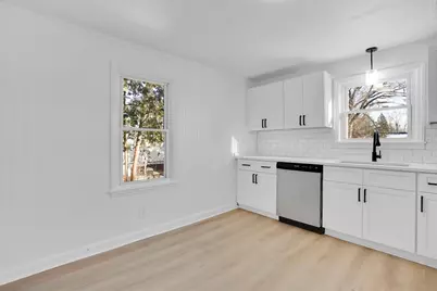 47 Victoria St, Springfield, MA 01104 - Photo 5