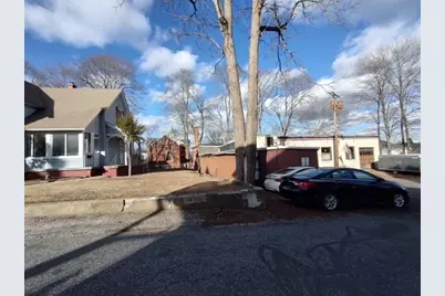 14 Curtis St, Southbridge, MA 01550 - Photo 5