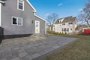 6 Everett St, Stoneham, MA 02180 - Photo 31