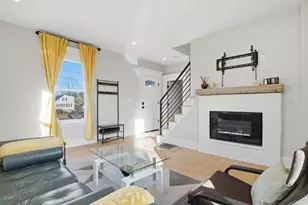 6 Everett St, Stoneham, MA 02180 - Photo 5