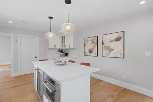 6 Everett St, Stoneham, MA 02180 - Photo 5