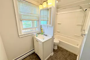 8 Arthur St, Salem, MA 01970 - Photo 7