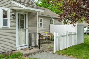 1153 James St, Chicopee, MA 01022 - Photo 27