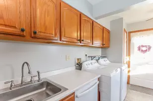 1153 James St, Chicopee, MA 01022 - Photo 7