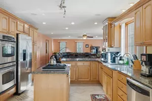 23 Millers Dr, Dartmouth, MA 02747 - Photo 25