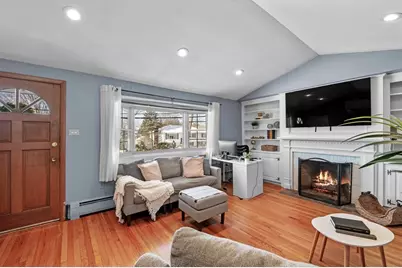 129 Moody St, North Andover, MA 01845 - Photo 9