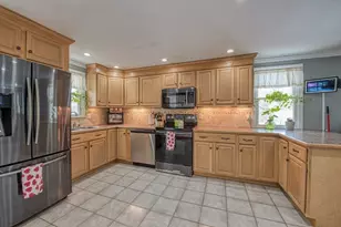 829 Auburn St, Bridgewater, MA 02324 - Photo 15