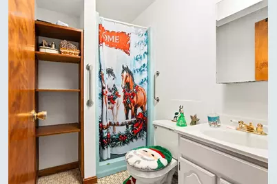 27 West St, Montague, MA 01351 - Photo 9