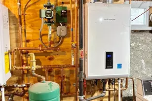 11 Varney St, Salem, MA 01970 - Photo 9