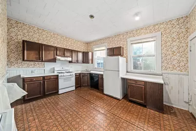 62 Fuller St, Brookline, MA 02446 - Photo 11