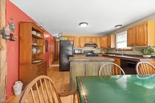 54 Columbian, Oak Bluffs, MA 02557 - Photo 5