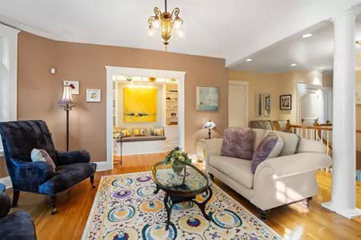 195 Winthrop Rd #1, Brookline, MA 02445 - Photo 3