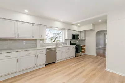 412 Cabot St, Beverly, MA 01915 - Photo 9