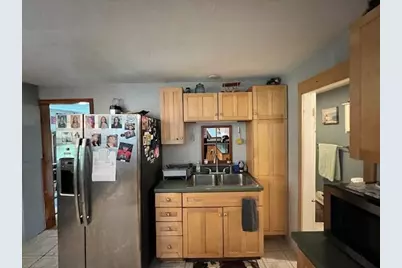 93 Maple St, Greenfield, MA 01301 - Photo 7