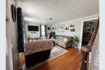 93 Maple St, Greenfield, MA 01301 - Photo 15