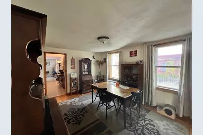 93 Maple St, Greenfield, MA 01301 - Photo 9