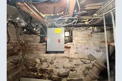 93 Maple St, Greenfield, MA 01301 - Photo 25