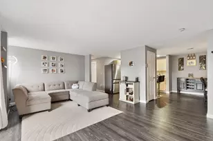 17 Bourbon Unit 76, Peabody, MA 01960 - Photo 5