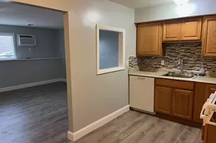 225 Danforth St, Fall River, MA 02720 - Photo 5