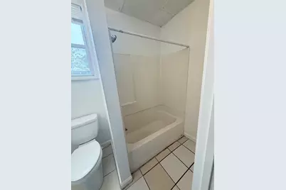 117 Coburn St #1, Lowell, MA 01850 - Photo 9