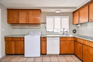 38 Bradford Rd, Framingham, MA 01701 - Photo 11