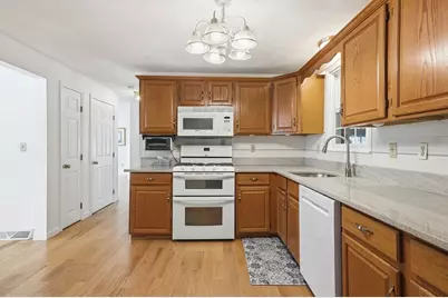 35 Orchard Street, Amesbury, MA 01913 - Photo 7