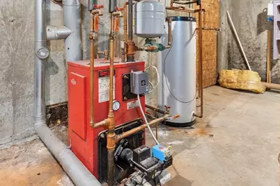 395 S Main St, Orange, MA 01364 - Photo 19