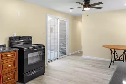 42 Pioneer Way, Springfield, MA 01119 - Photo 9