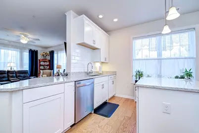 4 Francis Dr #312, Andover, MA 01810 - Photo 7